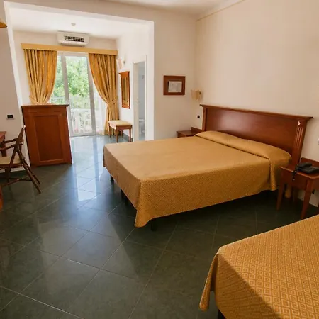 Marzia Hotel 3*