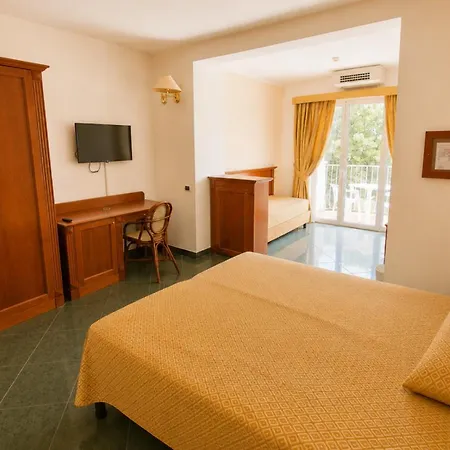 Marzia Hotel 3*