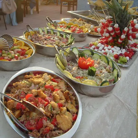 Готель Marzia 3*